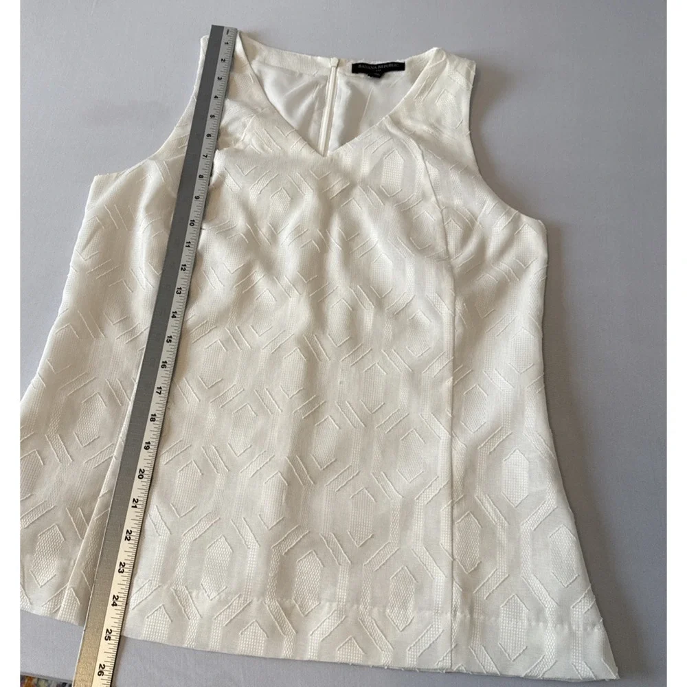 Banana Republic Womens 6 Neutral Chic Jacquard Tank Talc White Sleeveless Blouse